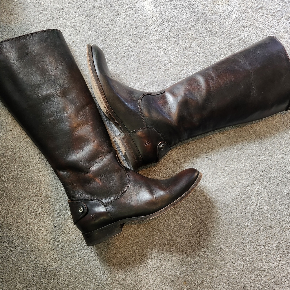 Frye Melissa Button Back Zip women's boot - Picture 10 of 13